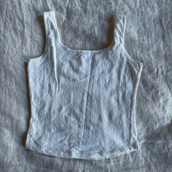 Vintage Cabi Lace Tank - Picture 3 of 3